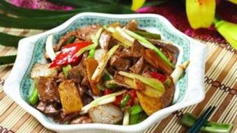 酱爆料炒猪肝怎么做视频,家常美味，色香味俱全